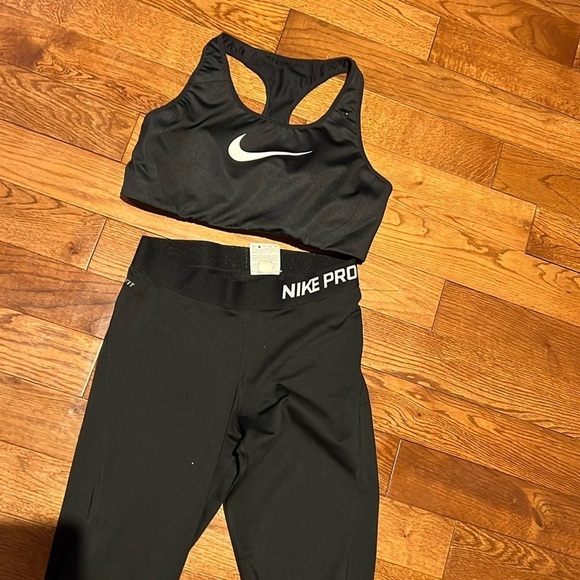 Nike sports bra  Sz L - Picture 3 of 8